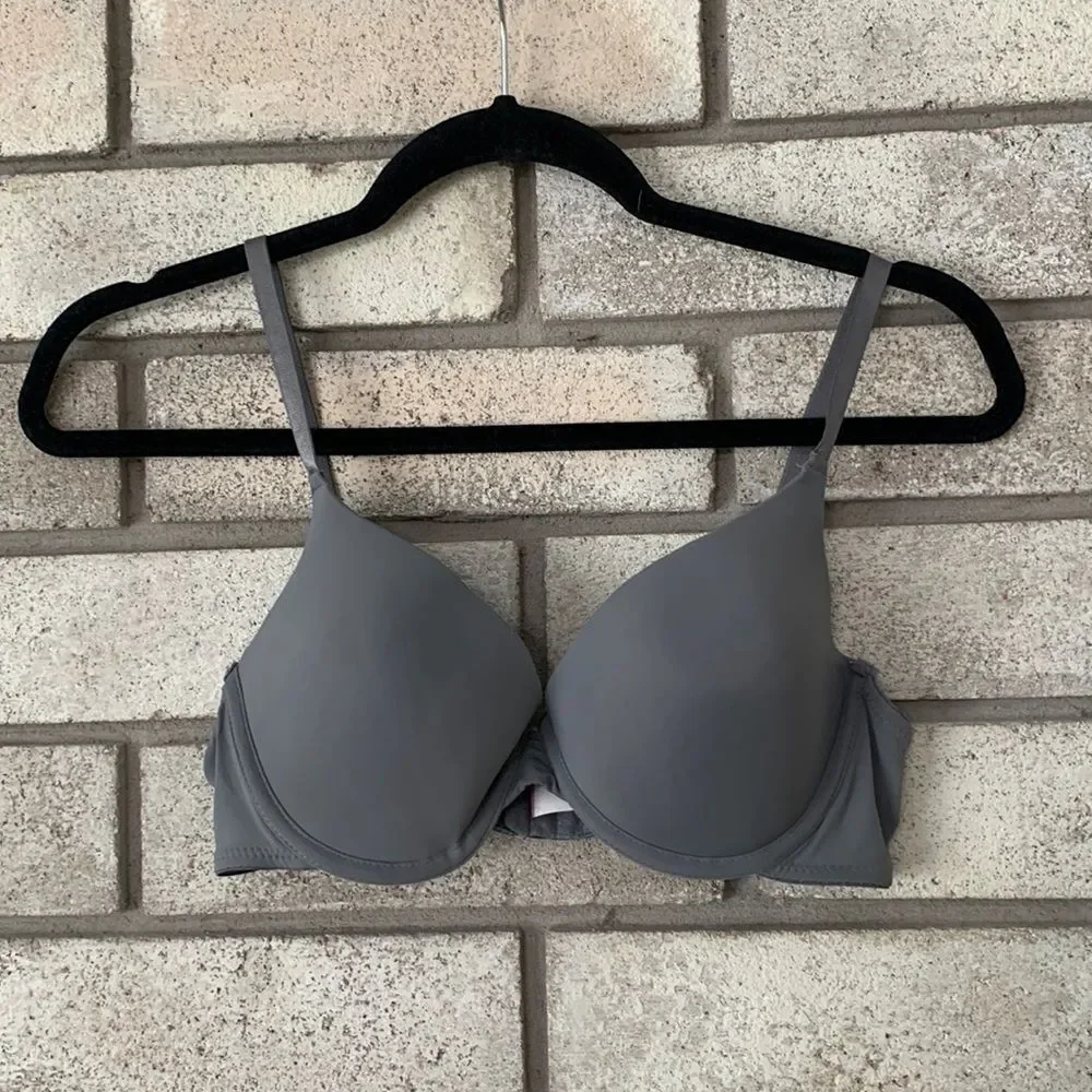3for$20 bra has underwire 34C